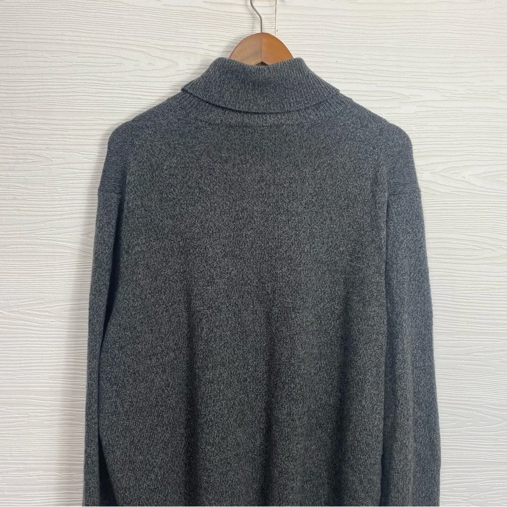 J. Crew‎ Gray 100% Wool Sweater